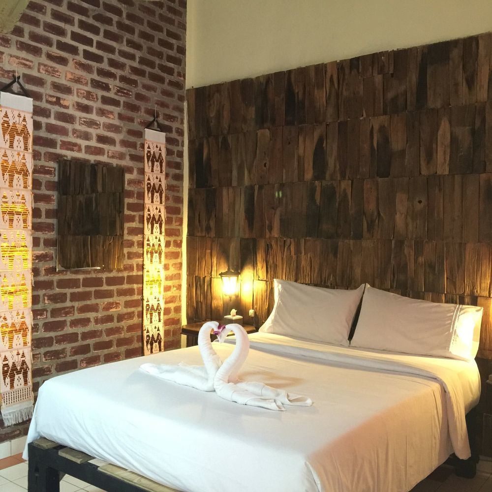 Baan Thai Homestay By Bgb Villas Strand Kata Exterior foto
