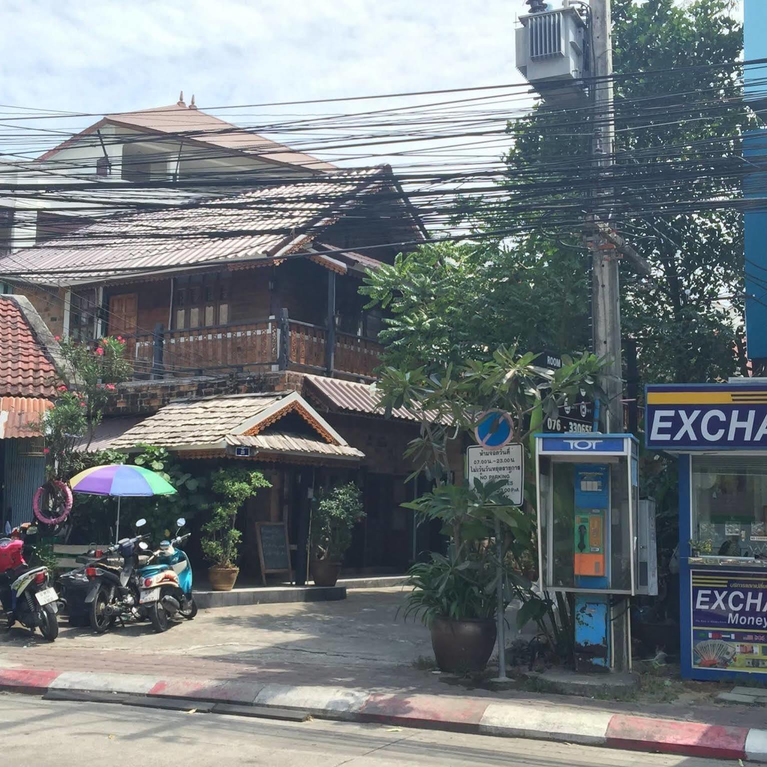 Baan Thai Homestay By Bgb Villas Strand Kata Exterior foto
