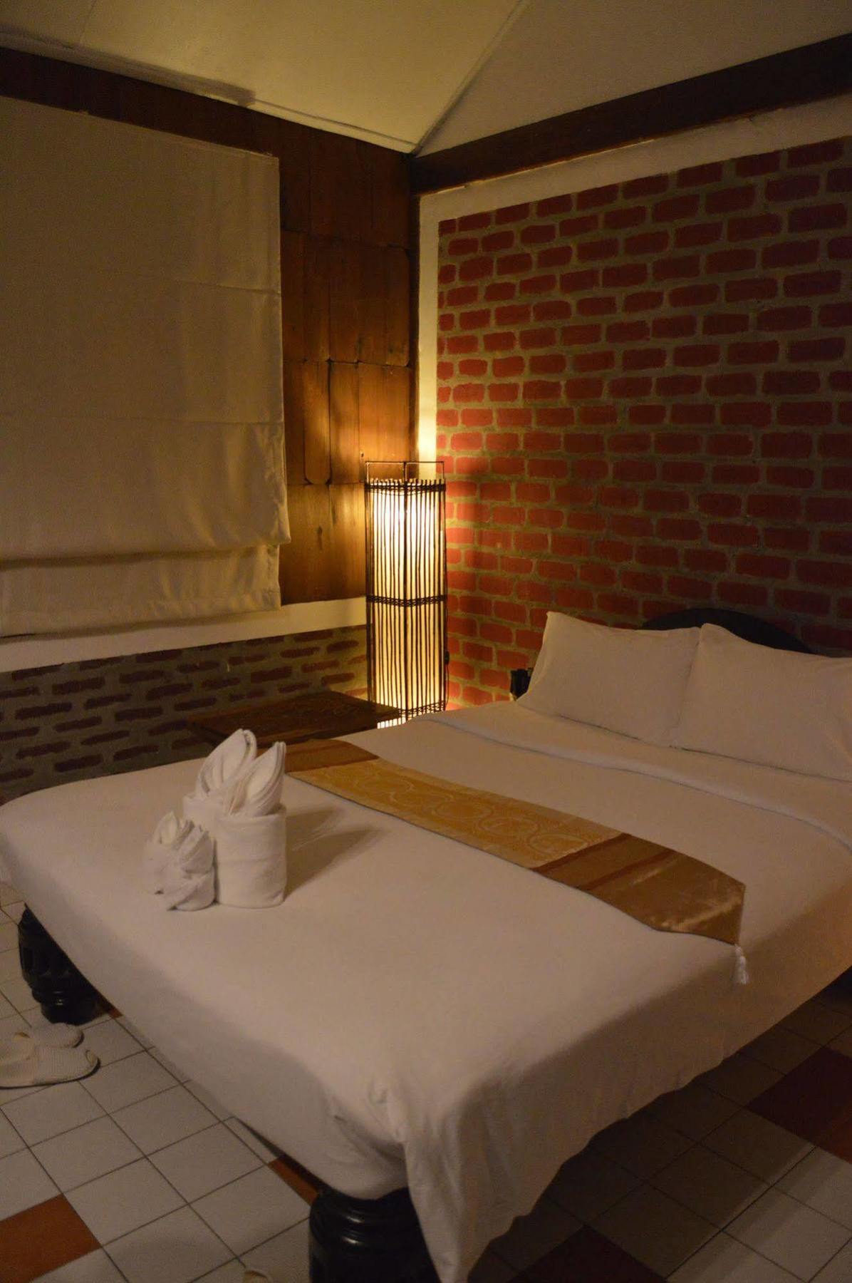 Baan Thai Homestay By Bgb Villas Strand Kata Exterior foto