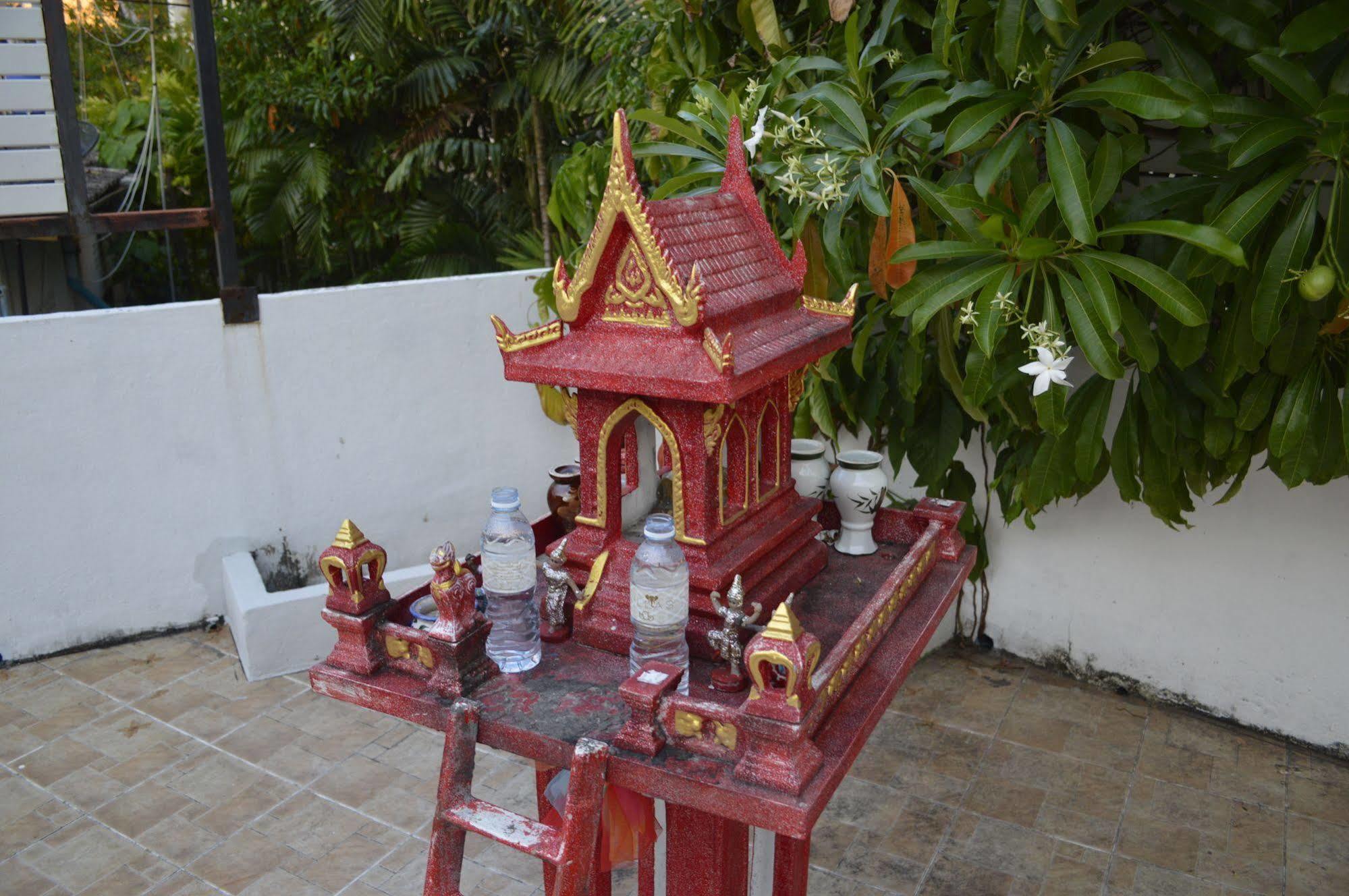 Baan Thai Homestay By Bgb Villas Strand Kata Exterior foto